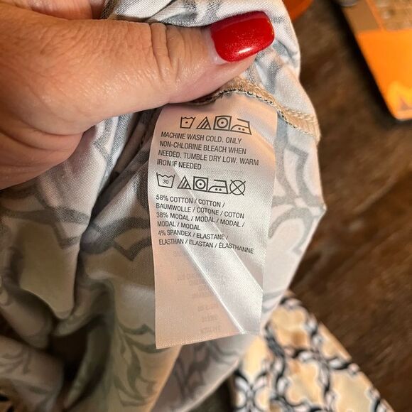 Susan Graver Tan & Black Print Cold Shoulder Tunic Top sz XL NWOT - Picture 4 of 6